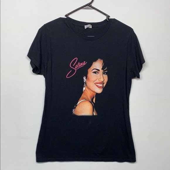 Tops - Women’s Selena T-shirt